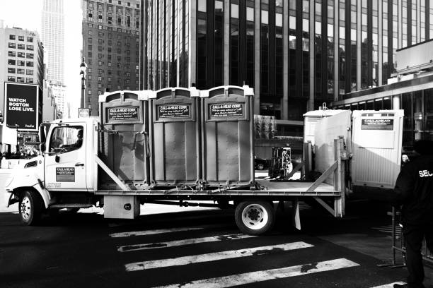 Portable Toilet Options We Offer in Hoschton, GA